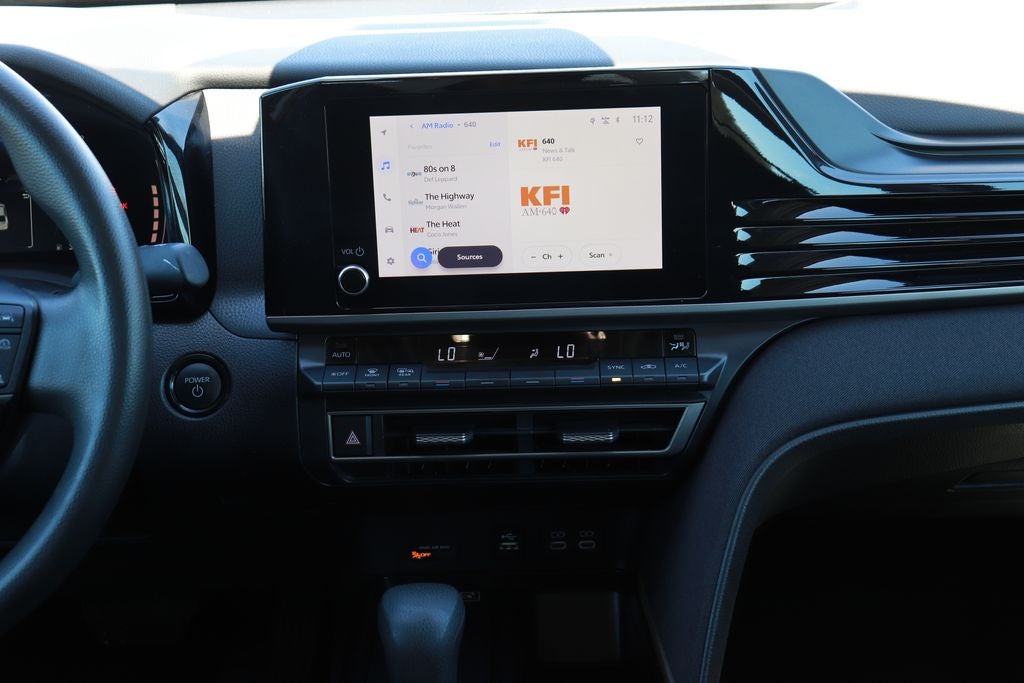 2025 Toyota Camry Hybrid LE