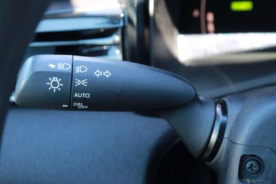 2025 Toyota Camry Hybrid LE