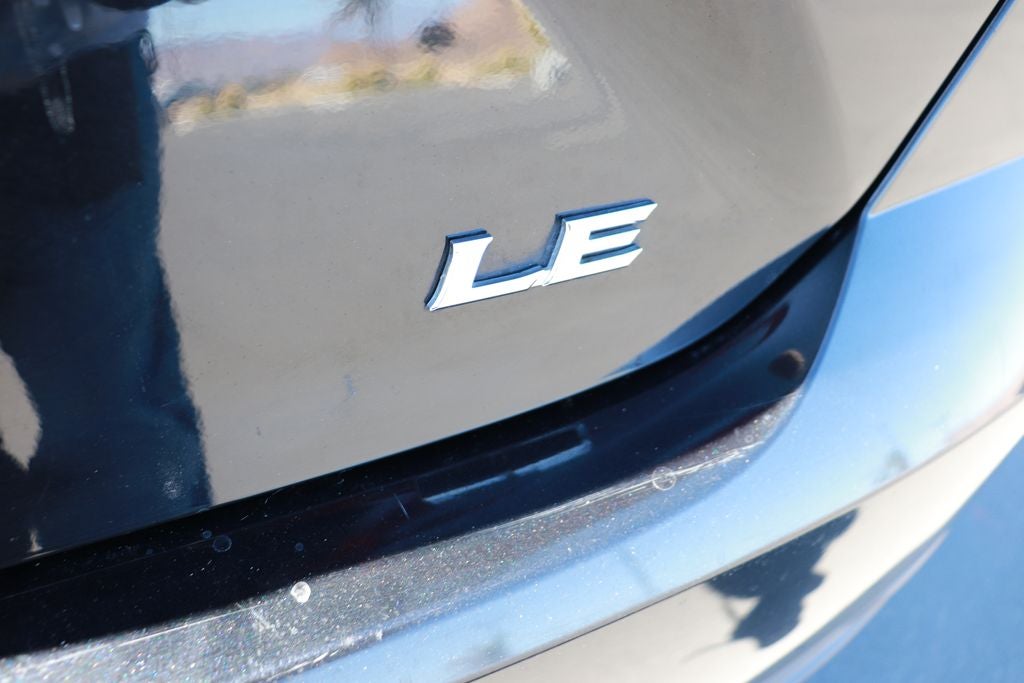 2025 Toyota Camry Hybrid LE