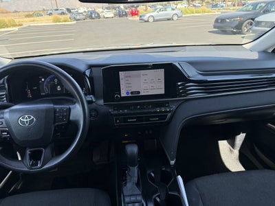 2025 Toyota Camry Hybrid LE