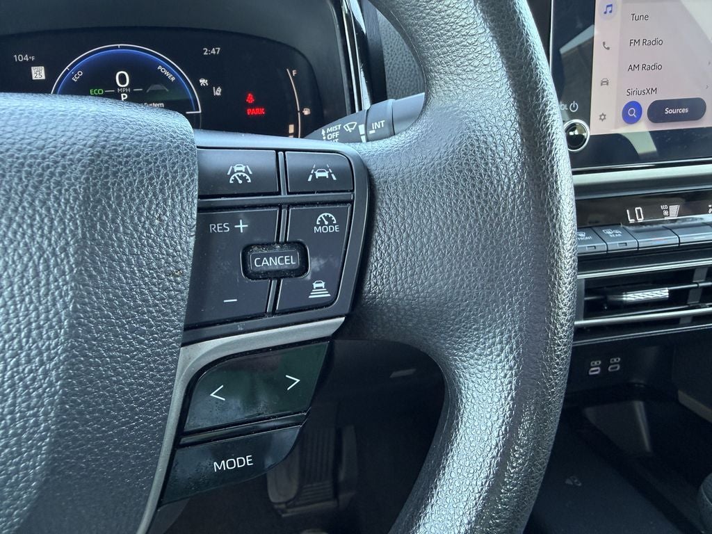 2025 Toyota Camry Hybrid LE
