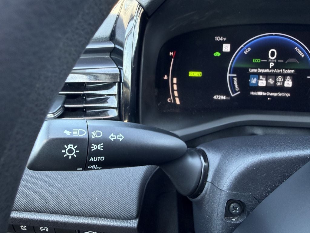 2025 Toyota Camry Hybrid LE