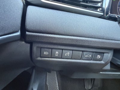 2025 Toyota Camry Hybrid LE