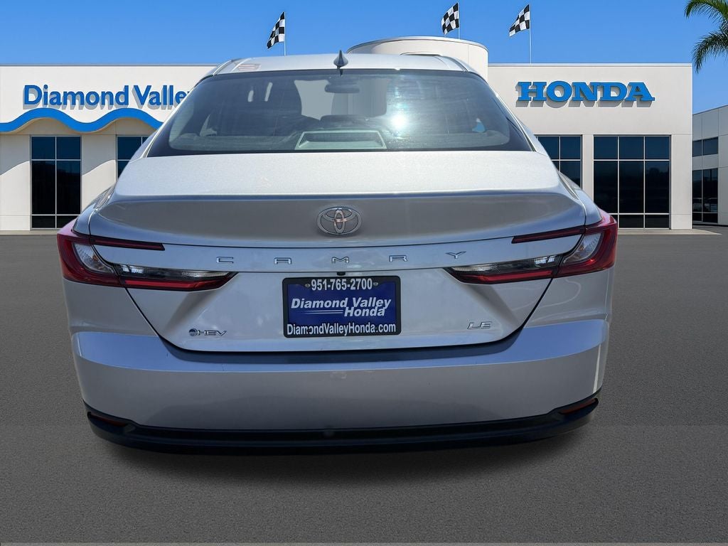 2025 Toyota Camry Hybrid LE