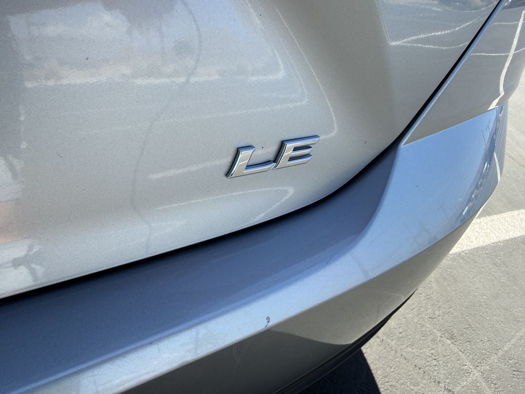 2025 Toyota Camry Hybrid LE