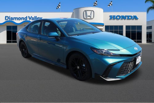 2025 Toyota Camry Hybrid SE