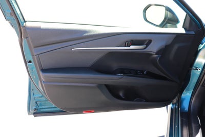 2025 Toyota Camry Hybrid SE