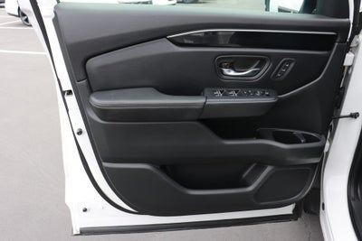2023 Honda Pilot EX-L 8 Passenger