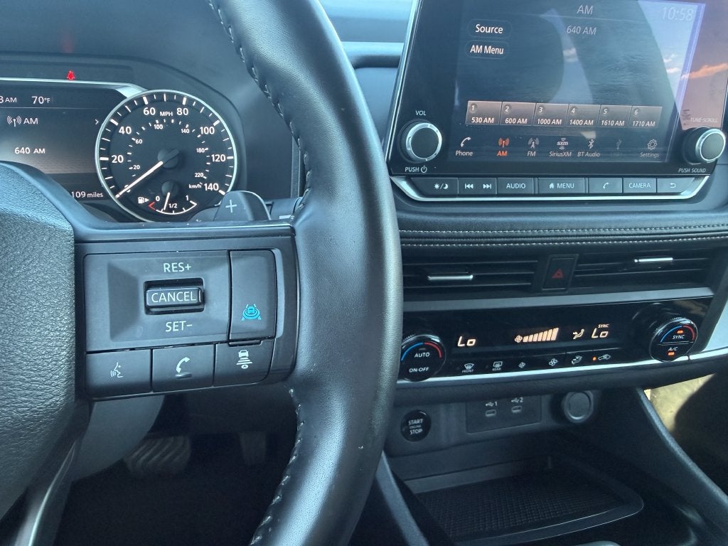 2025 Nissan Rogue SV