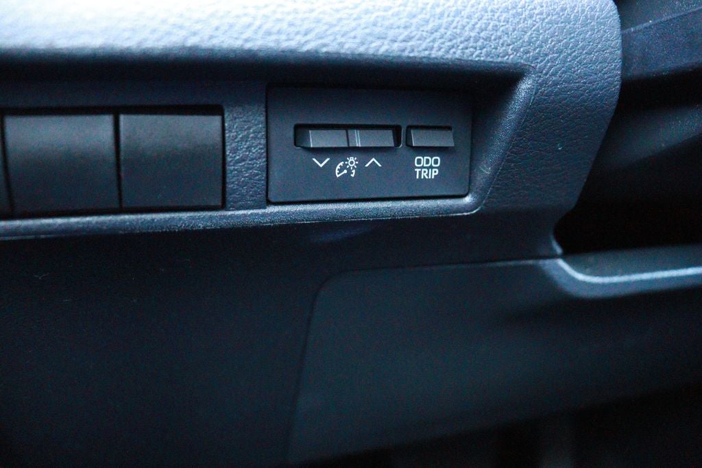 2022 Toyota Sienna XSE 7 Passenger