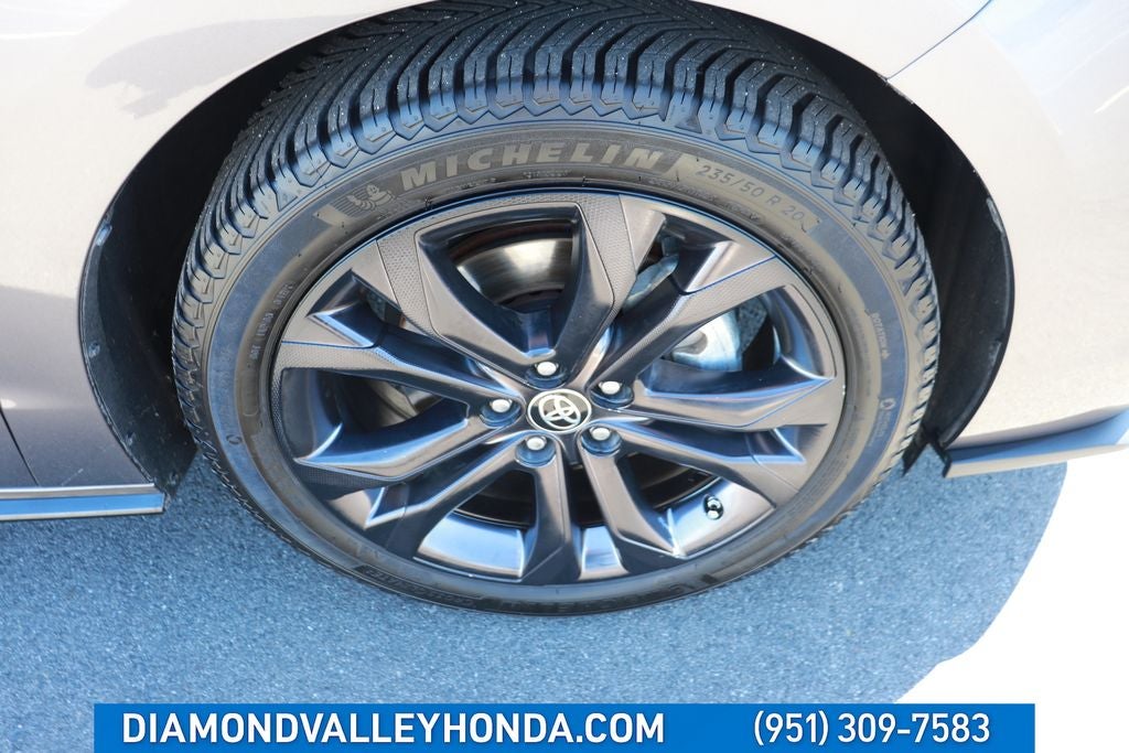 2022 Toyota Sienna XSE 7 Passenger