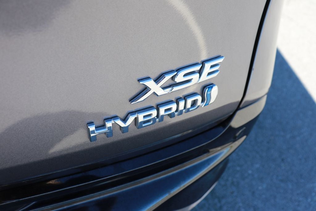 2022 Toyota Sienna XSE 7 Passenger