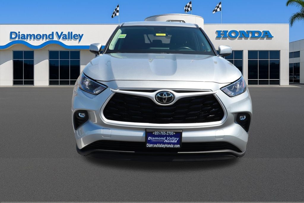 2025 Toyota Highlander LE