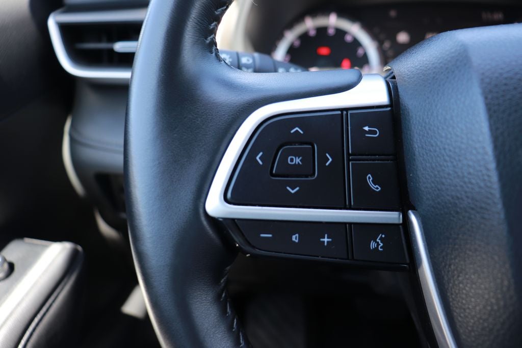 2025 Toyota Highlander LE