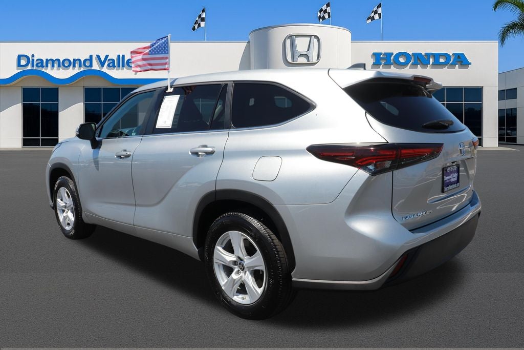2025 Toyota Highlander LE