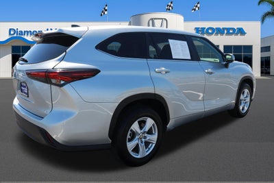2025 Toyota Highlander LE