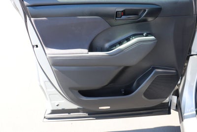 2025 Toyota Highlander LE