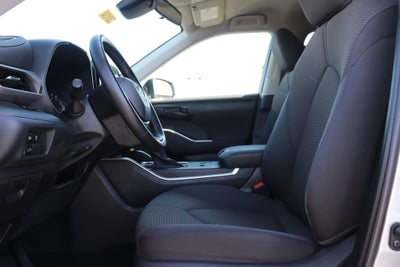 2025 Toyota Highlander LE