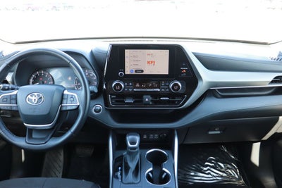 2025 Toyota Highlander LE