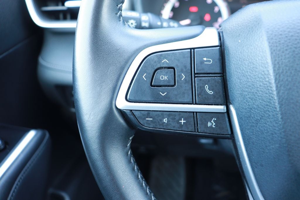 2025 Toyota Highlander LE