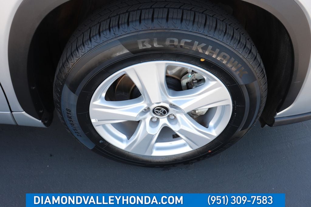 2025 Toyota Highlander LE