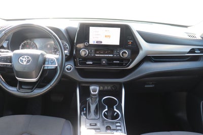 2024 Toyota Highlander LE