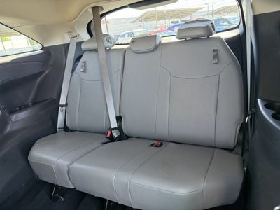 2025 Toyota Sienna Hybrid XLE 8 Passenger