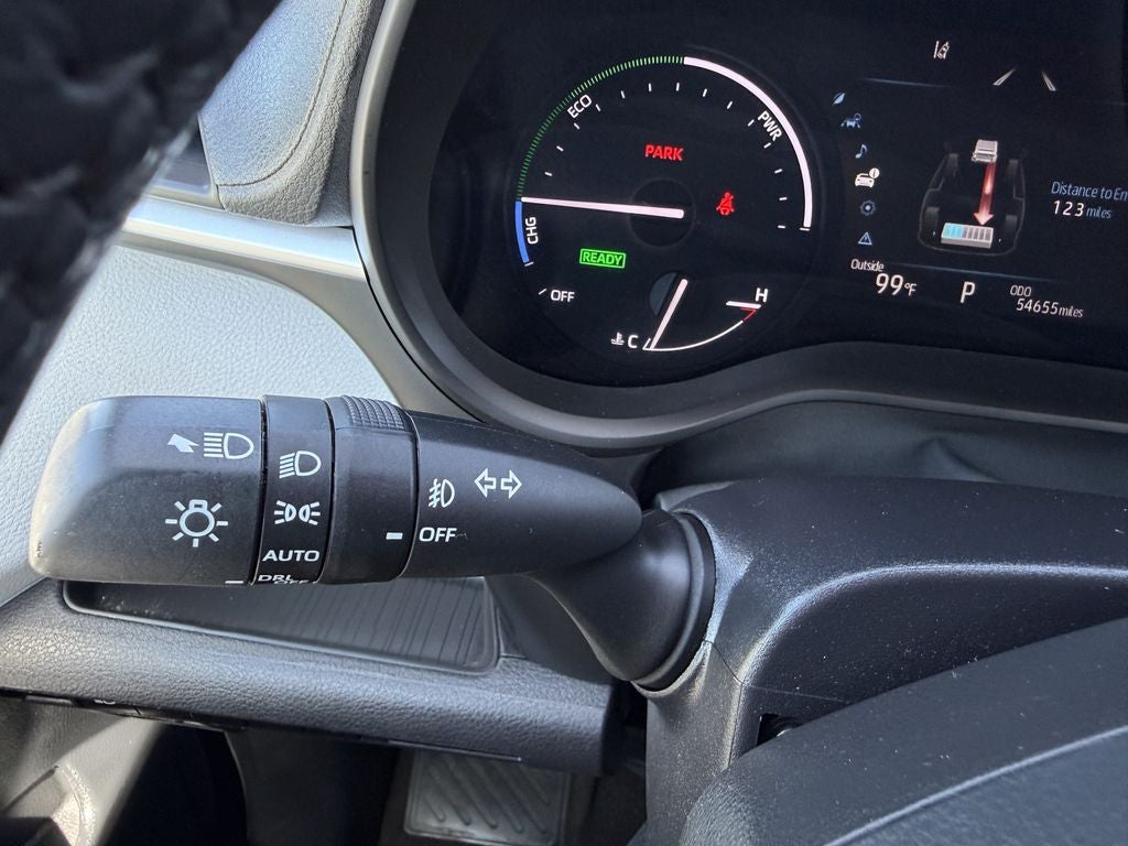 2025 Toyota Sienna Hybrid XLE 8 Passenger