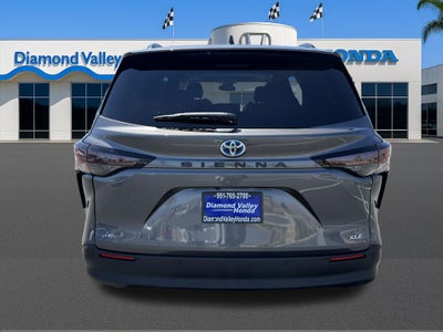 2025 Toyota Sienna Hybrid XLE 8 Passenger