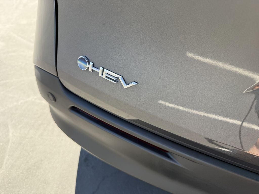 2025 Toyota Sienna Hybrid XLE 8 Passenger