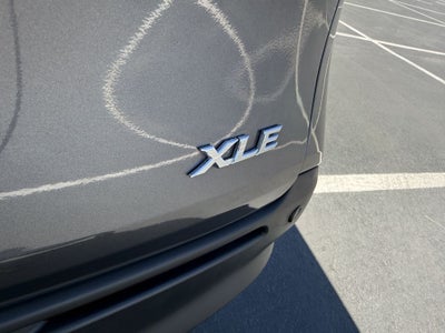 2025 Toyota Sienna Hybrid XLE 8 Passenger