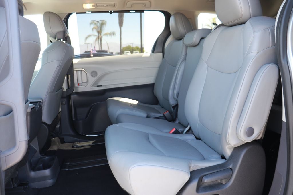 2023 Toyota Sienna XLE 8 Passenger