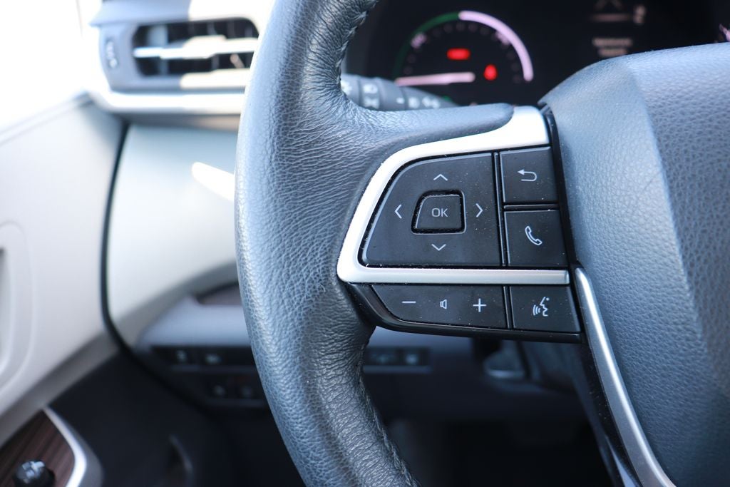 2023 Toyota Sienna XLE 8 Passenger