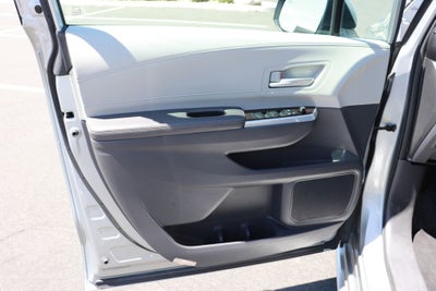 2023 Toyota Sienna XLE 8 Passenger