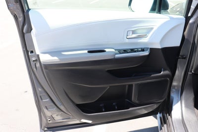 2025 Toyota Sienna XLE 8 Passenger