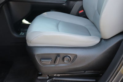 2025 Toyota Sienna XLE 8 Passenger