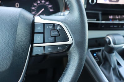 2025 Toyota Sienna XLE 8 Passenger