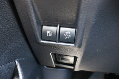 2025 Toyota Sienna XLE 8 Passenger