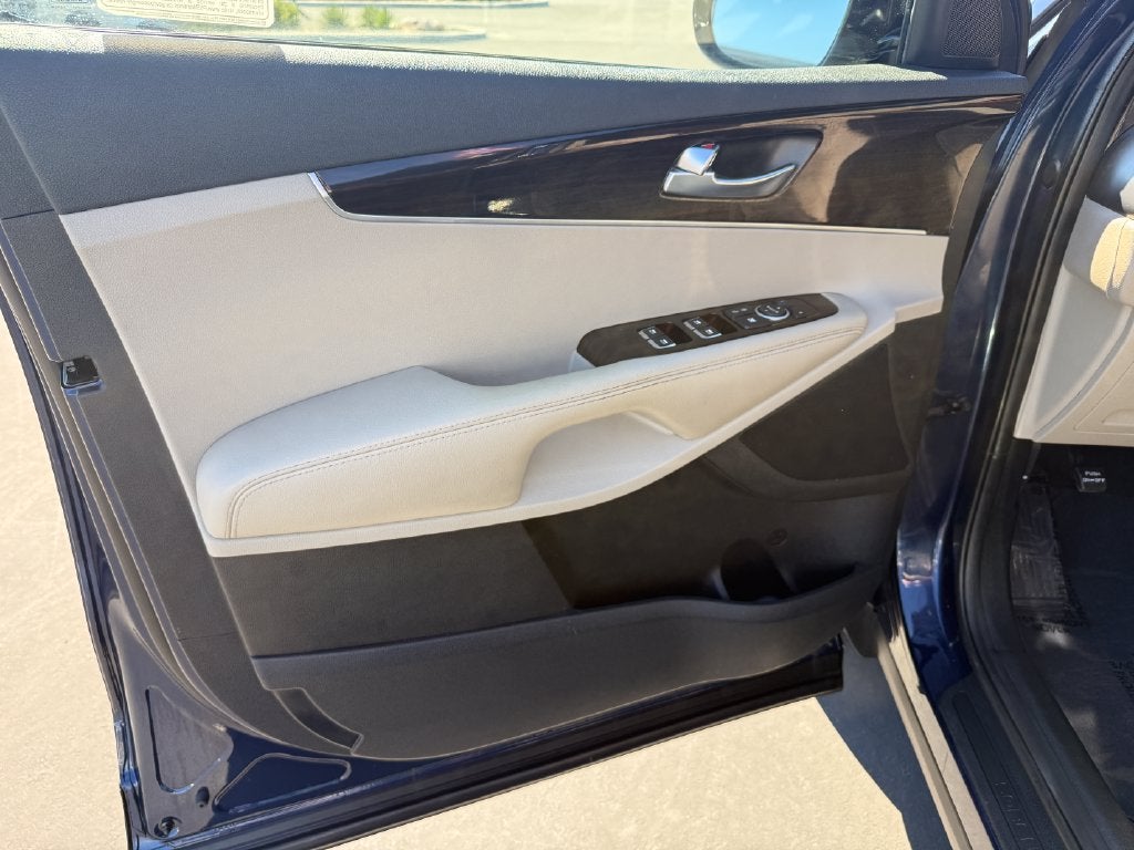 2019 Kia Sorento LX V6