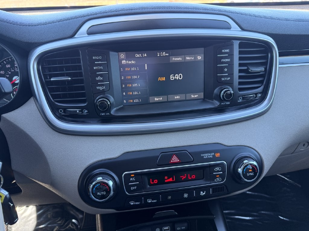 2019 Kia Sorento LX V6