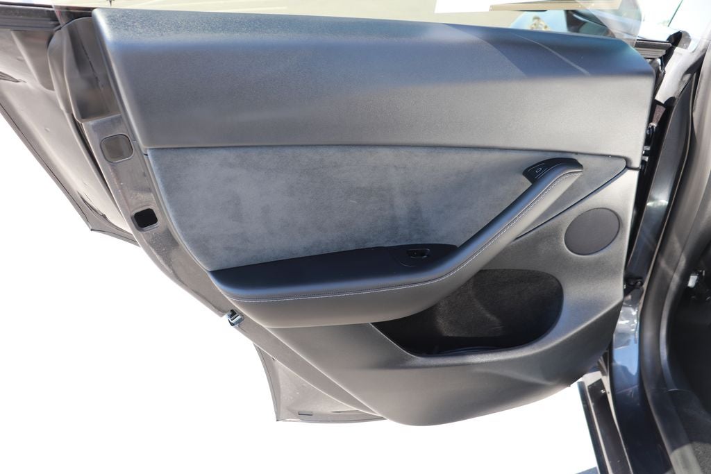 2025 Tesla Model Y Long Range