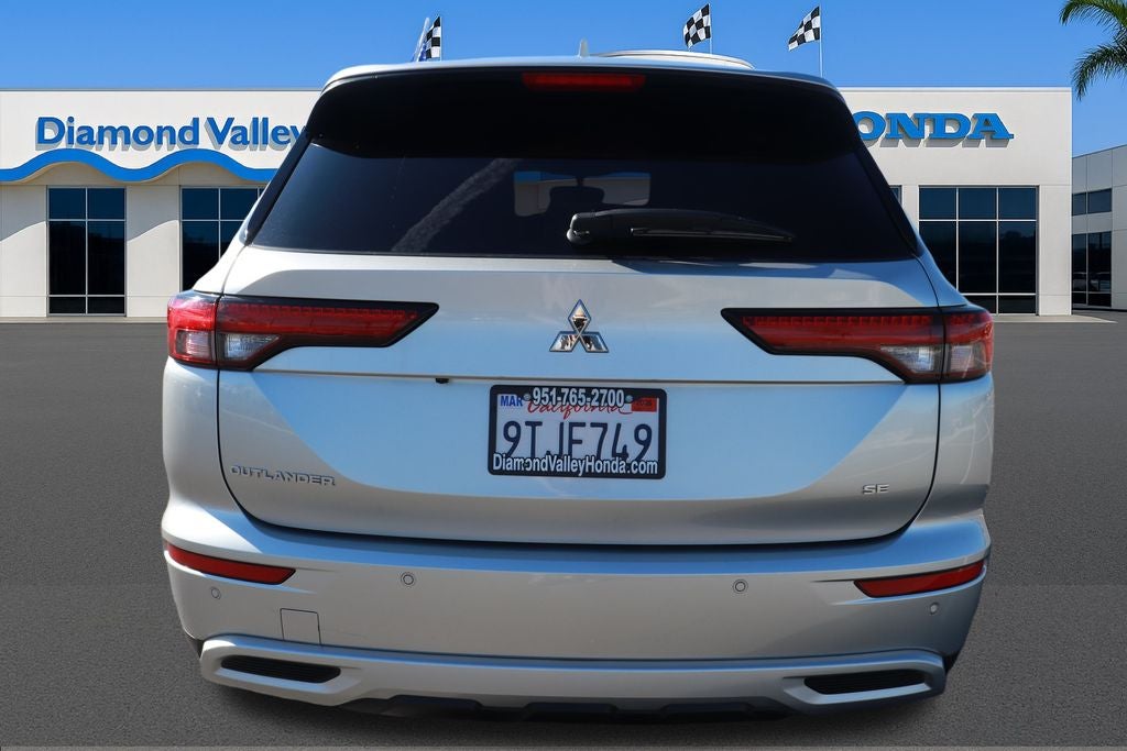 2024 Mitsubishi Outlander SE