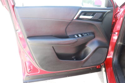 2024 Mitsubishi Outlander PHEV SE