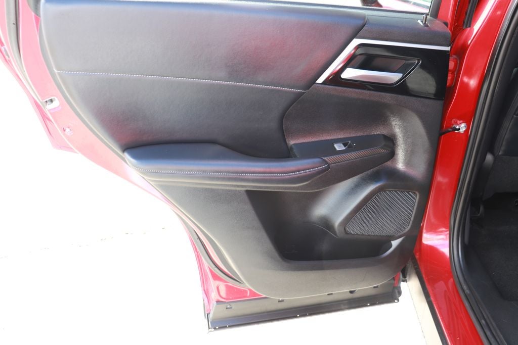 2024 Mitsubishi Outlander PHEV SE