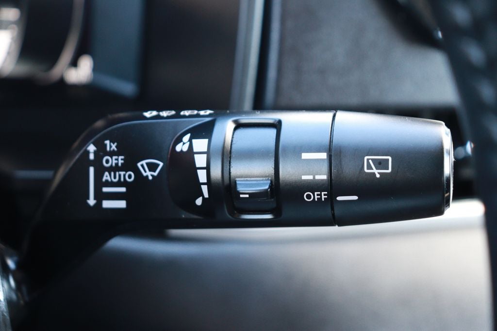 2024 Mitsubishi Outlander PHEV SE