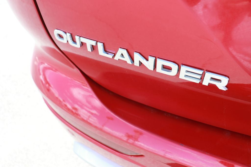 2024 Mitsubishi Outlander PHEV SE