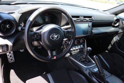 2025 Toyota GR86 Premium