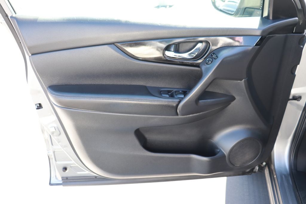 2020 Nissan Rogue Sport SV