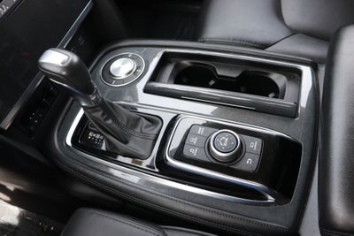 2024 Nissan Armada SV