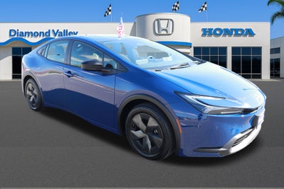 2025 Toyota Prius LE